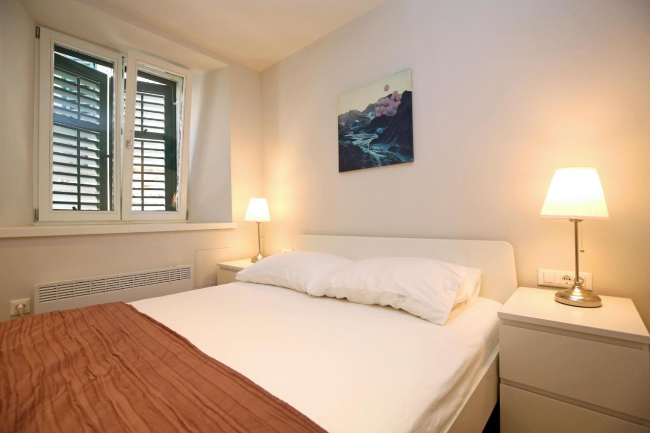 Apartment Volat Šibenik Exteriör bild